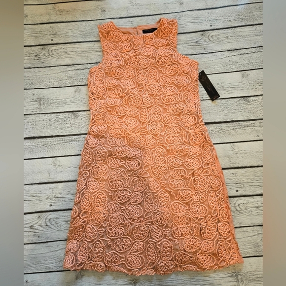 Love for Humanity Peach Colored Lace Cocktail Dress Size Small NWT - Picture 3 of 9